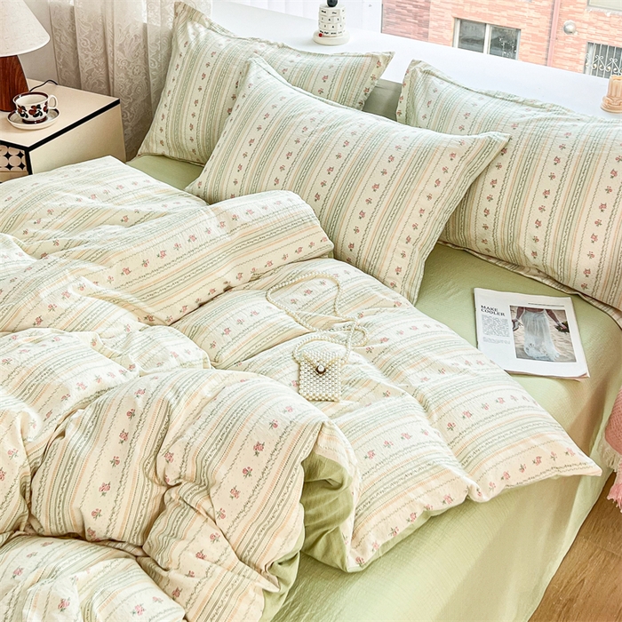 91家纺网 家纺一手货源 找家纺 麦田家纺 2025新款A类云感木棉皱皱双层纱印花四件套 花颜