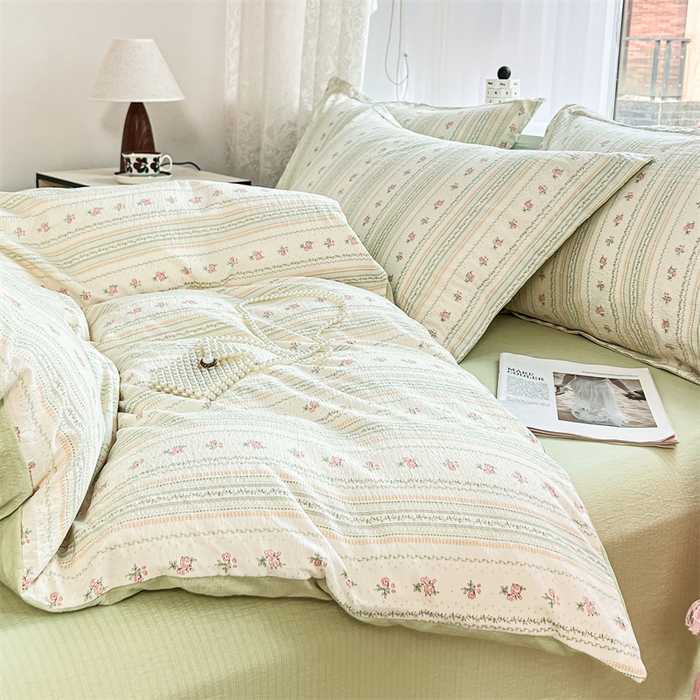 91家纺网 家纺一手货源 找家纺 麦田家纺 2025新款A类云感木棉皱皱双层纱印花四件套 花颜