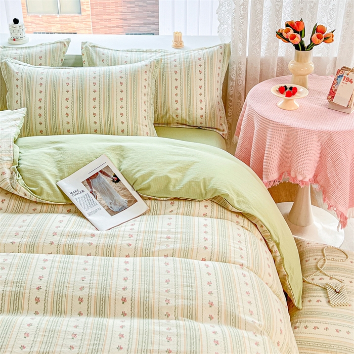 91家纺网 家纺一手货源 找家纺 麦田家纺 2025新款A类云感木棉皱皱双层纱印花四件套 花颜