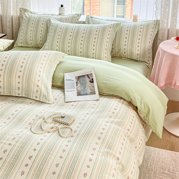 91家纺网 家纺一手货源 找家纺 麦田家纺 2025新款A类云感木棉皱皱双层纱印花四件套 花颜