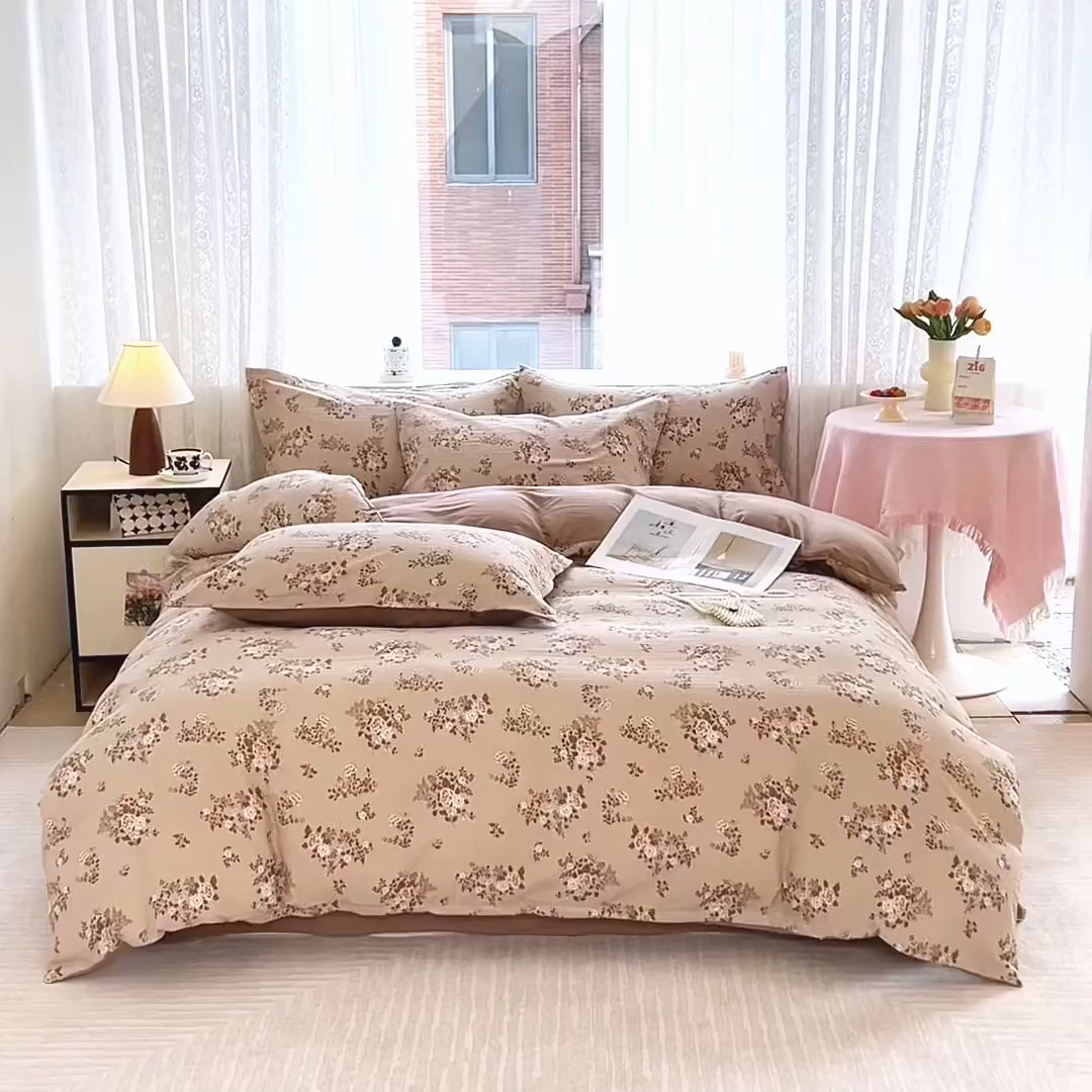 91家纺网 家纺一手货源 找家纺 麦田家纺 2025新款A类云感木棉皱皱双层纱印花四件套 简意