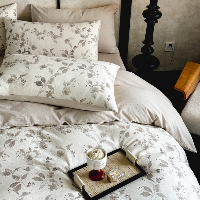 91家纺网 家纺一手货源 找家纺 麦田家纺 2025新款A类棉麻四件套系列 花间意境-咖