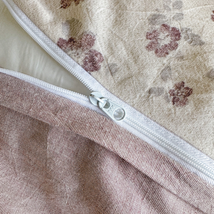 91家纺网 家纺一手货源 找家纺 麦田家纺 2025新款A类棉麻四件套系列 花香满园-红