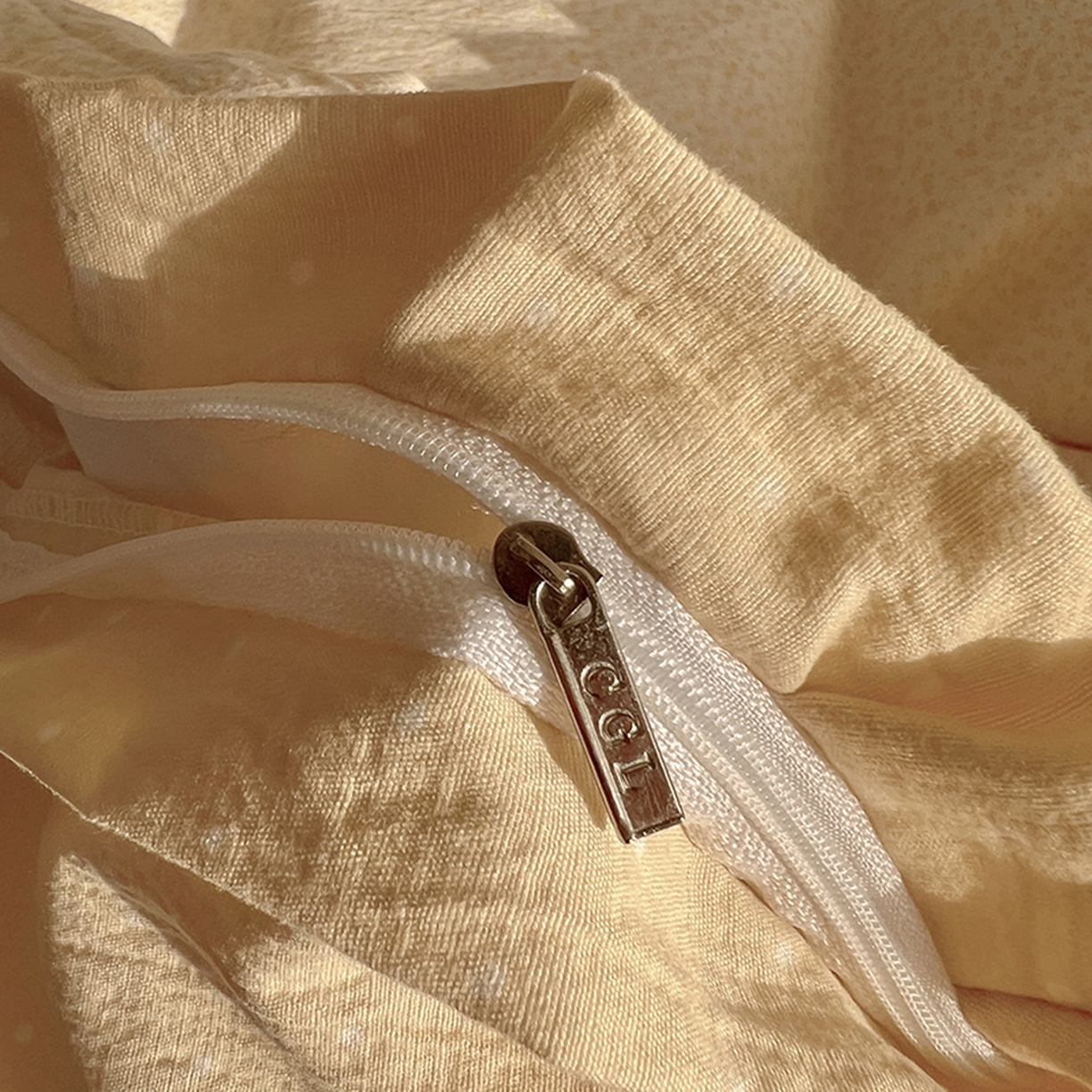 91家纺网 家纺一手货源 找家纺 春光里 2025新款高克重皱皱纱学生床三件套 灿灿