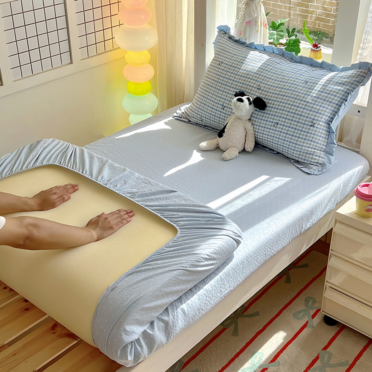 91家纺网 家纺一手货源 找家纺 春光里 2025新款高克重皱皱纱学生床三件套 海盐格