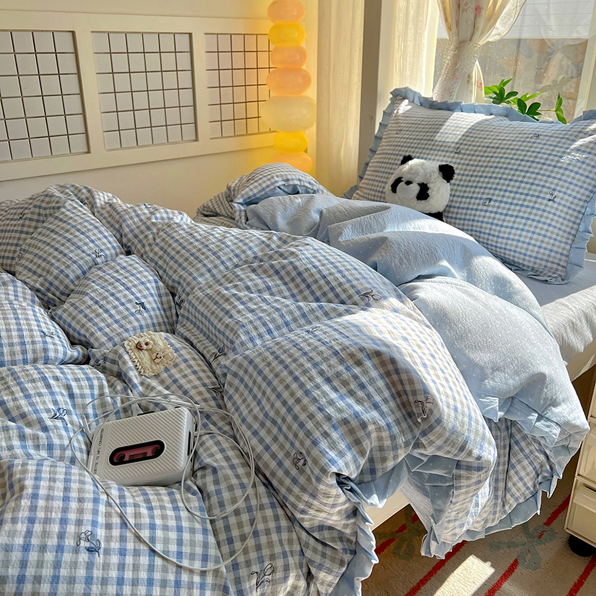 91家纺网 家纺一手货源 找家纺 春光里 2025新款高克重皱皱纱学生床三件套 海盐格