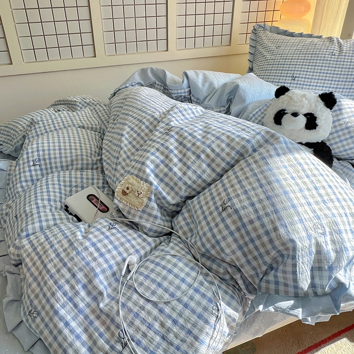 91家纺网 家纺一手货源 找家纺 春光里 2025新款高克重皱皱纱学生床三件套 海盐格