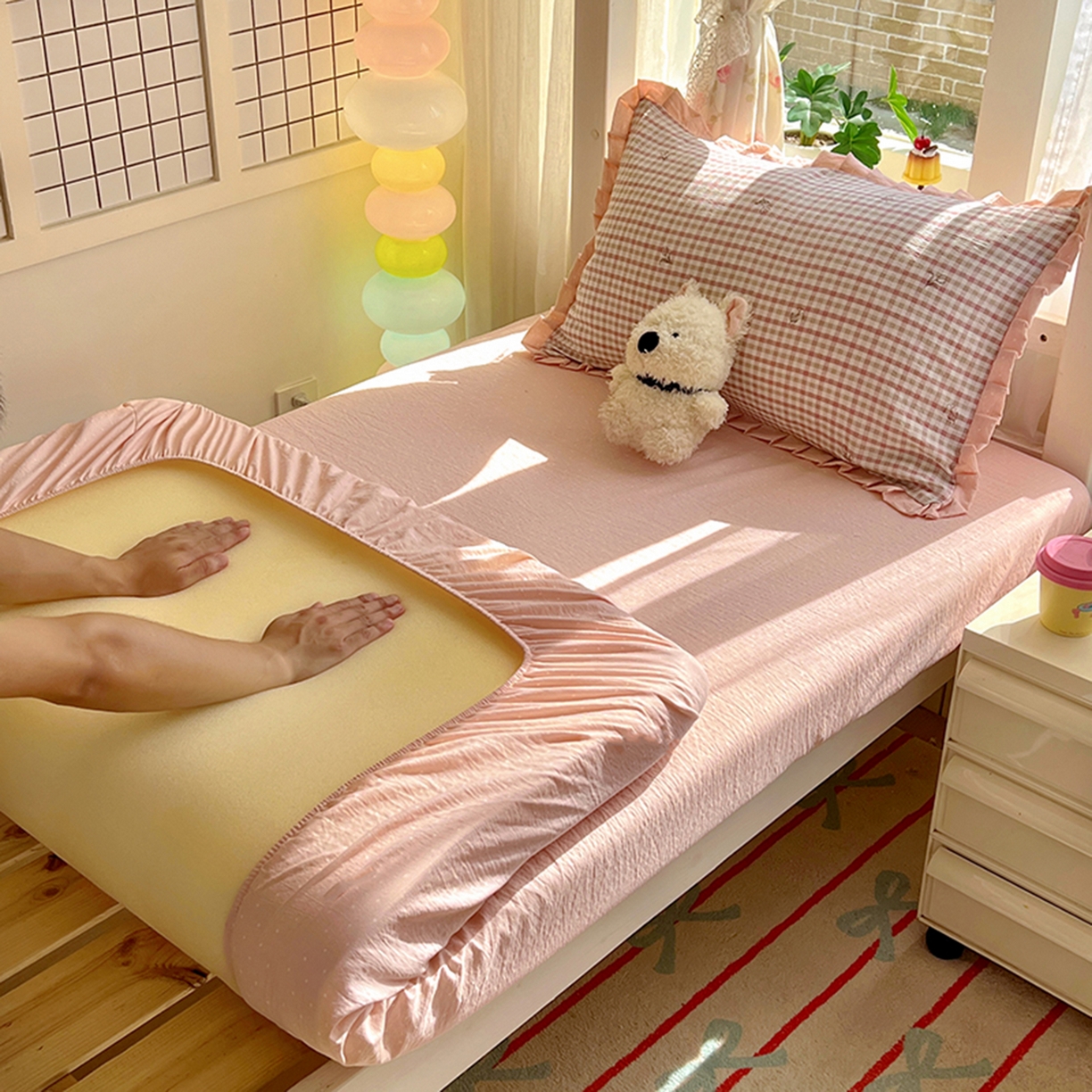 91家纺网 家纺一手货源 找家纺 春光里 2025新款高克重皱皱纱学生床三件套 红茶格