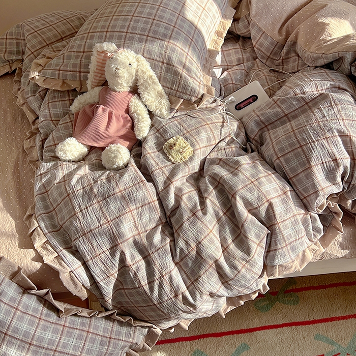 91家纺网 家纺一手货源 找家纺 春光里 2025新款高克重皱皱纱学生床三件套 苏格兰格