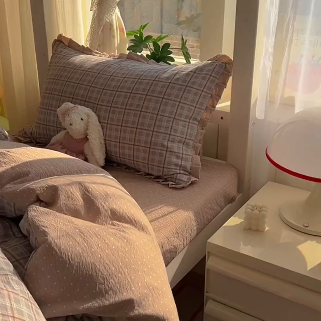 91家纺网 家纺一手货源 找家纺 春光里 2025新款高克重皱皱纱学生床三件套 苏格兰格