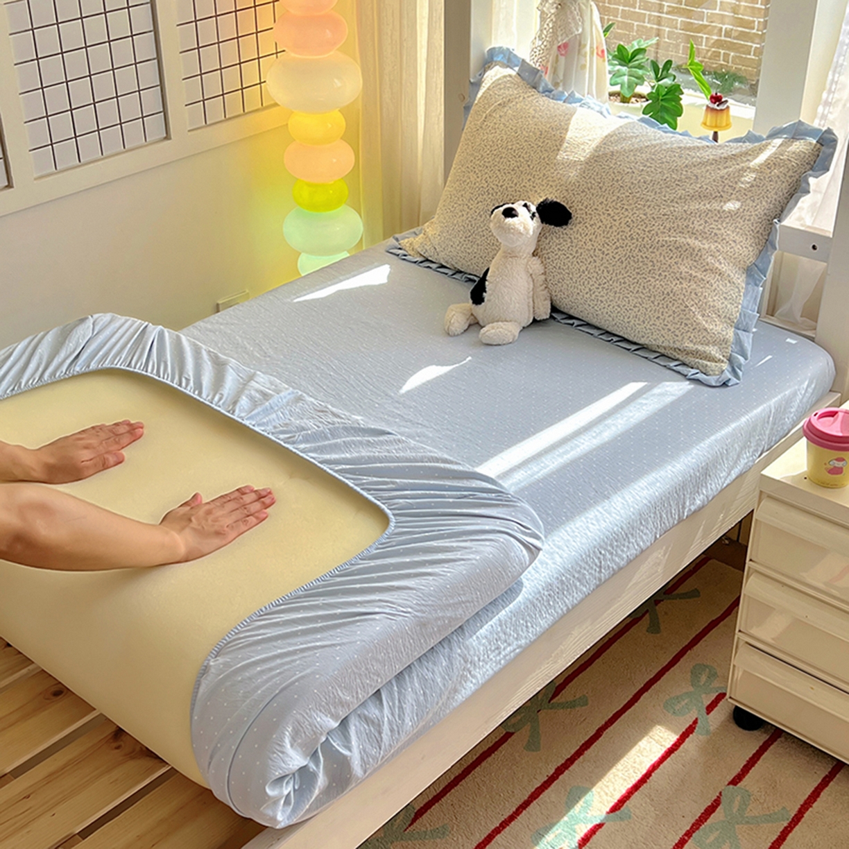 91家纺网 家纺一手货源 找家纺 春光里 2025新款高克重皱皱纱学生床三件套 碎蓝