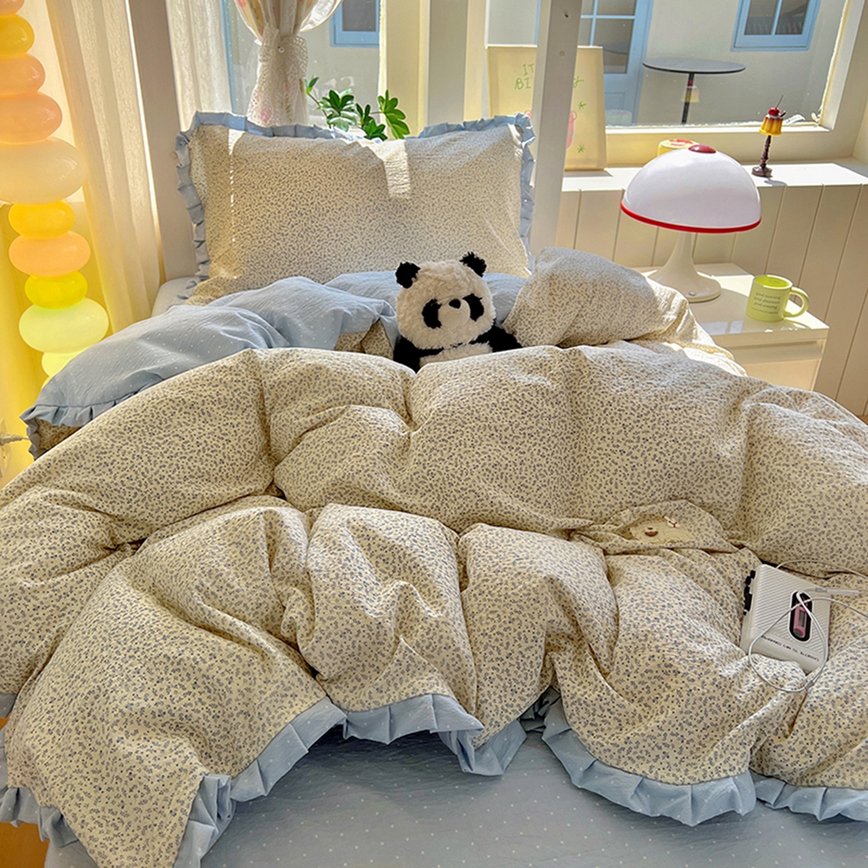 91家纺网 家纺一手货源 找家纺 春光里 2025新款高克重皱皱纱学生床三件套 碎蓝