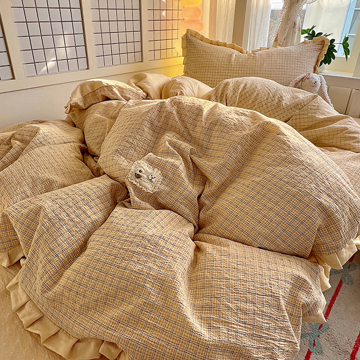 91家纺网 家纺一手货源 找家纺 春光里 2025新款高克重皱皱纱学生床三件套 夏日黄格