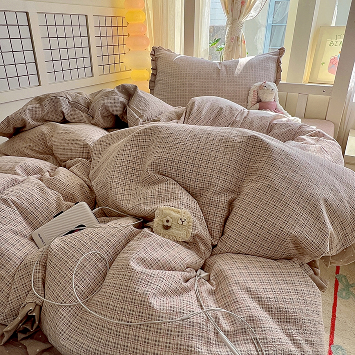 91家纺网 家纺一手货源 找家纺 春光里 2025新款高克重皱皱纱学生床三件套 英伦格