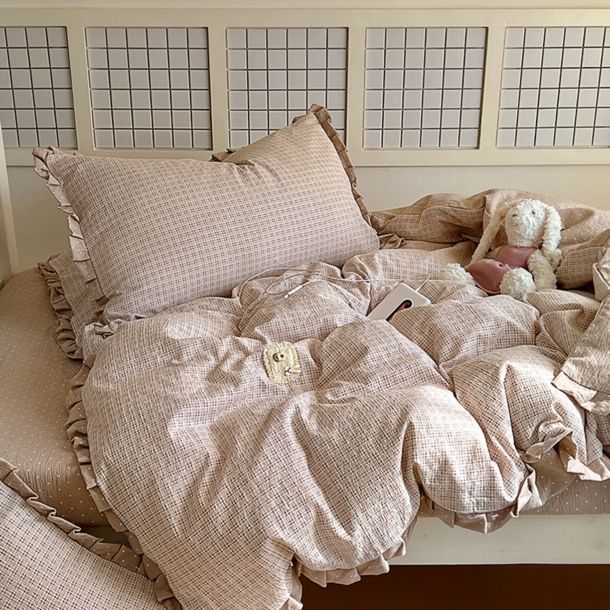 91家纺网 家纺一手货源 找家纺 春光里 2025新款高克重皱皱纱学生床三件套 英伦格