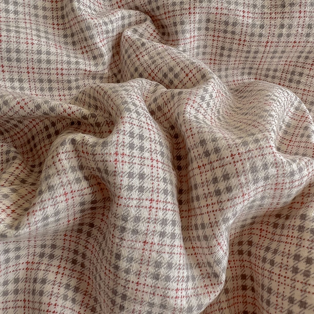 91家纺网 家纺一手货源 找家纺 春光里 2025新款高克重皱皱纱学生床三件套 英伦格