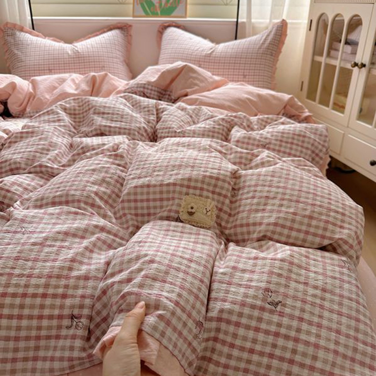 91家纺网 家纺一手货源 找家纺 春光里 2025新款高克重皱皱纱四件套 红茶格