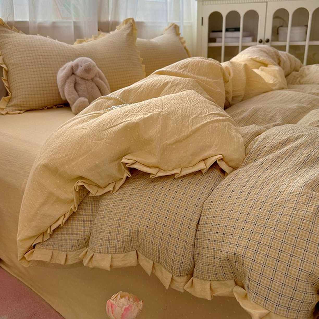 91家纺网 家纺一手货源 找家纺 春光里 2025新款高克重皱皱纱四件套 夏日黄格