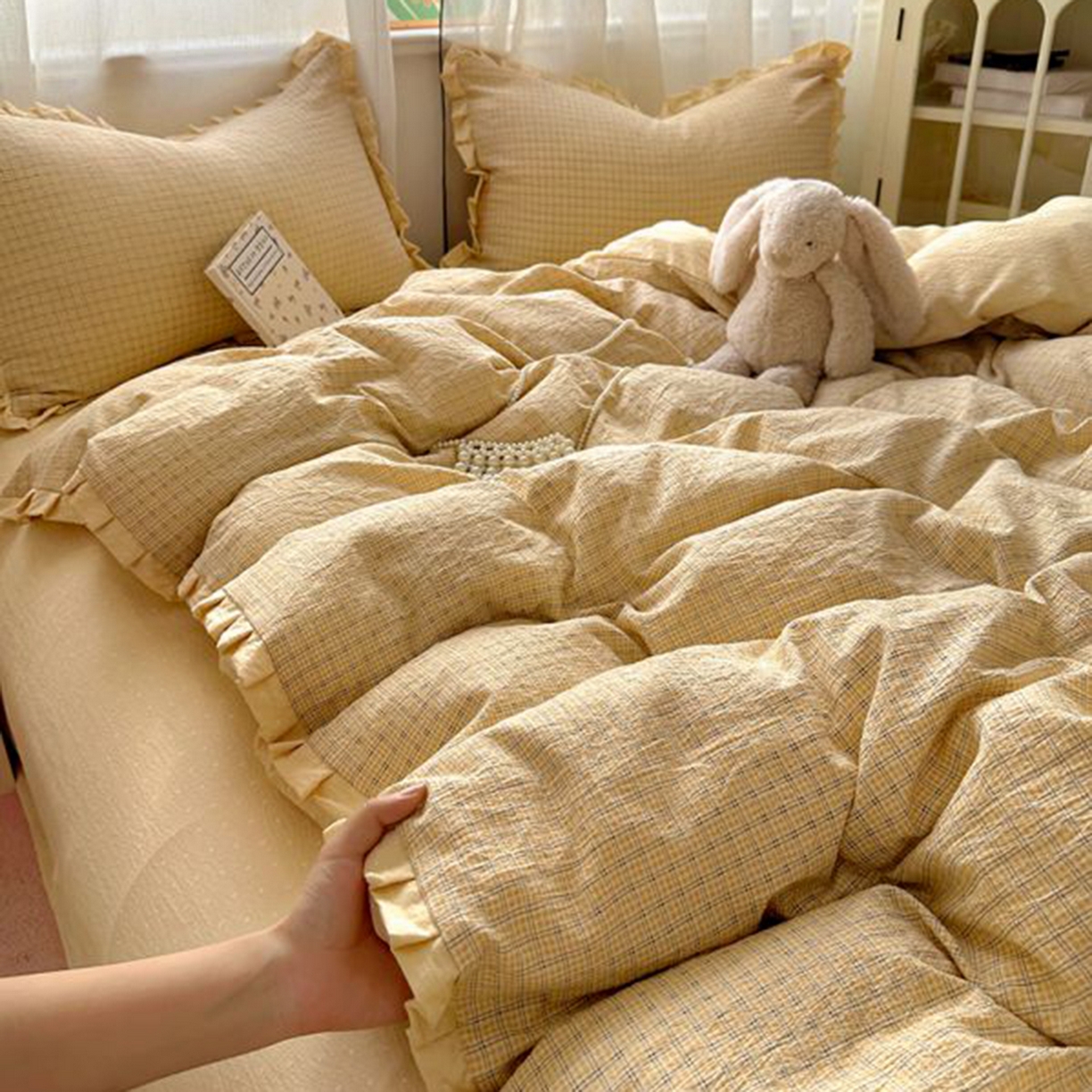 91家纺网 家纺一手货源 找家纺 春光里 2025新款高克重皱皱纱四件套 夏日黄格