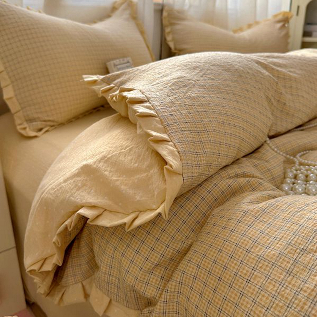 91家纺网 家纺一手货源 找家纺 春光里 2025新款高克重皱皱纱四件套 夏日黄格