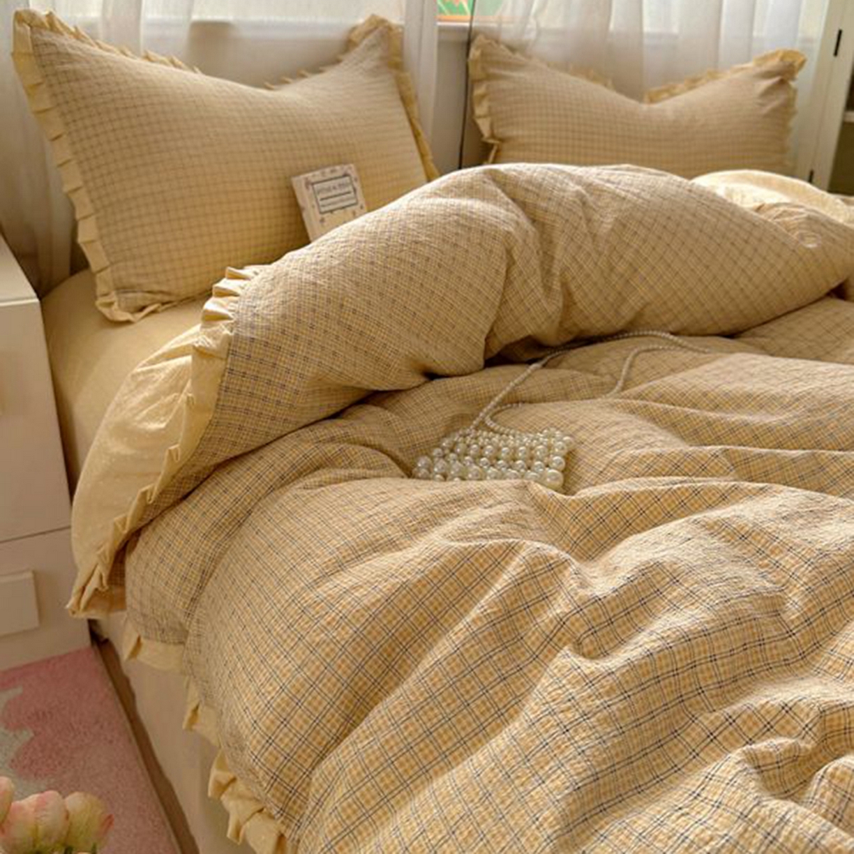 91家纺网 家纺一手货源 找家纺 春光里 2025新款高克重皱皱纱四件套 夏日黄格