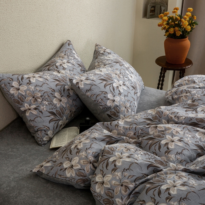 91家纺网 家纺一手货源 找家纺 大境 2025秋冬新款加厚复古风多层纱轻磨毛四件套 黛秋