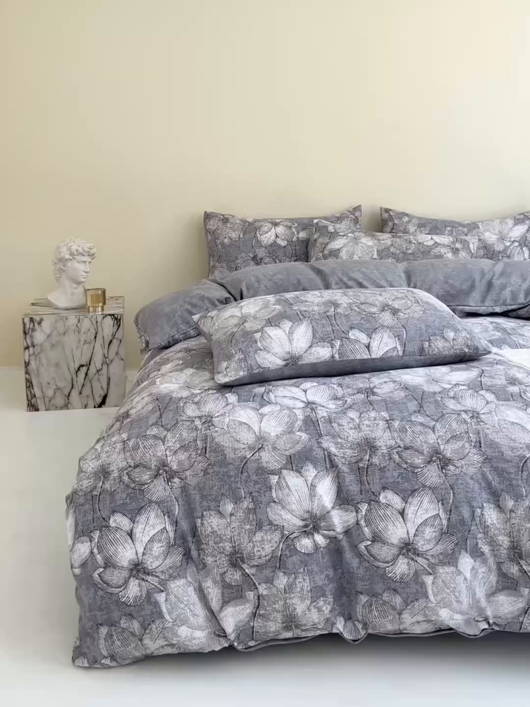 91家纺网 家纺一手货源 找家纺 大境 2025秋冬新款加厚复古风多层纱轻磨毛四件套 洛蔓