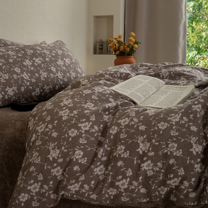 91家纺网 家纺一手货源 找家纺 大境 2025秋冬新款加厚复古风多层纱轻磨毛四件套 知否