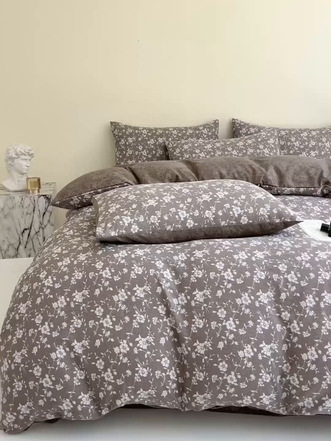 91家纺网 家纺一手货源 找家纺 大境 2025秋冬新款加厚复古风多层纱轻磨毛四件套 知否