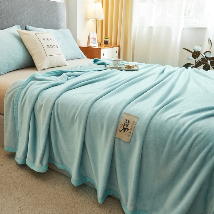 91家纺网 家纺一手货源 找家纺 宅部落 2025新款牛奶绒毛毯毯子300克云貂绒盖毯系列-纯色 淡蓝