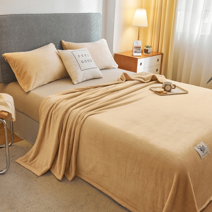 91家纺网 家纺一手货源 找家纺 宅部落 2025新款牛奶绒毛毯毯子300克云貂绒盖毯系列-纯色 驼色