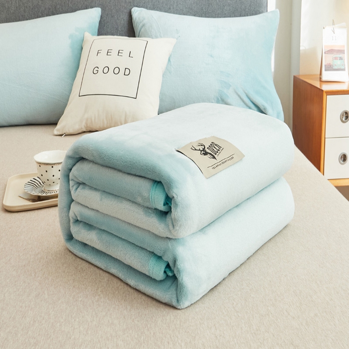 91家纺网 家纺一手货源 找家纺 宅部落 2025新款牛奶绒毛毯毯子300克云貂绒盖毯系列-纯色 淡蓝