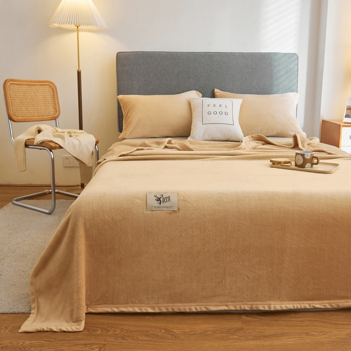 91家纺网 家纺一手货源 找家纺 宅部落 2025新款牛奶绒毛毯毯子300克云貂绒盖毯系列-纯色 驼色