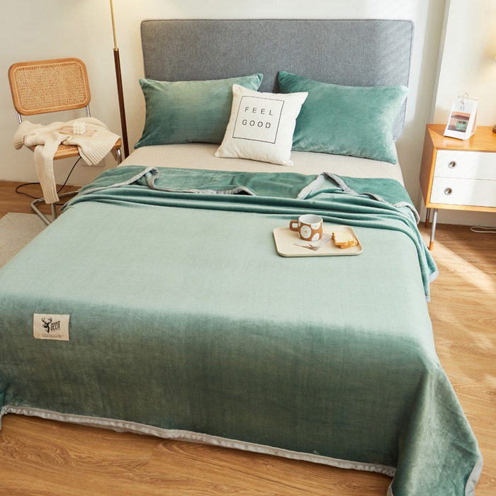 91家纺网 家纺一手货源 找家纺 宅部落 2025新款牛奶绒毛毯毯子300克云貂绒盖毯系列-纯色 墨绿