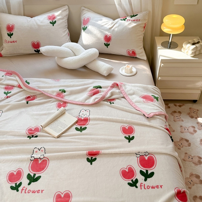 91家纺网 家纺一手货源 找家纺 宅部落 2025新款牛奶绒毛毯毯子300克云貂绒盖毯系列-印花 郁金香小免