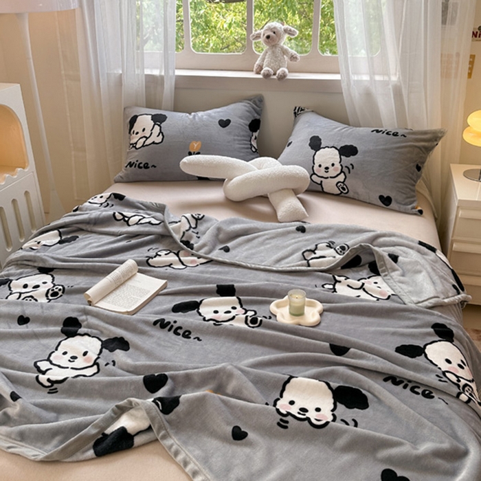 91家纺网 家纺一手货源 找家纺 宅部落 2025新款牛奶绒毛毯毯子300克云貂绒盖毯系列-印花 快乐小汪汪