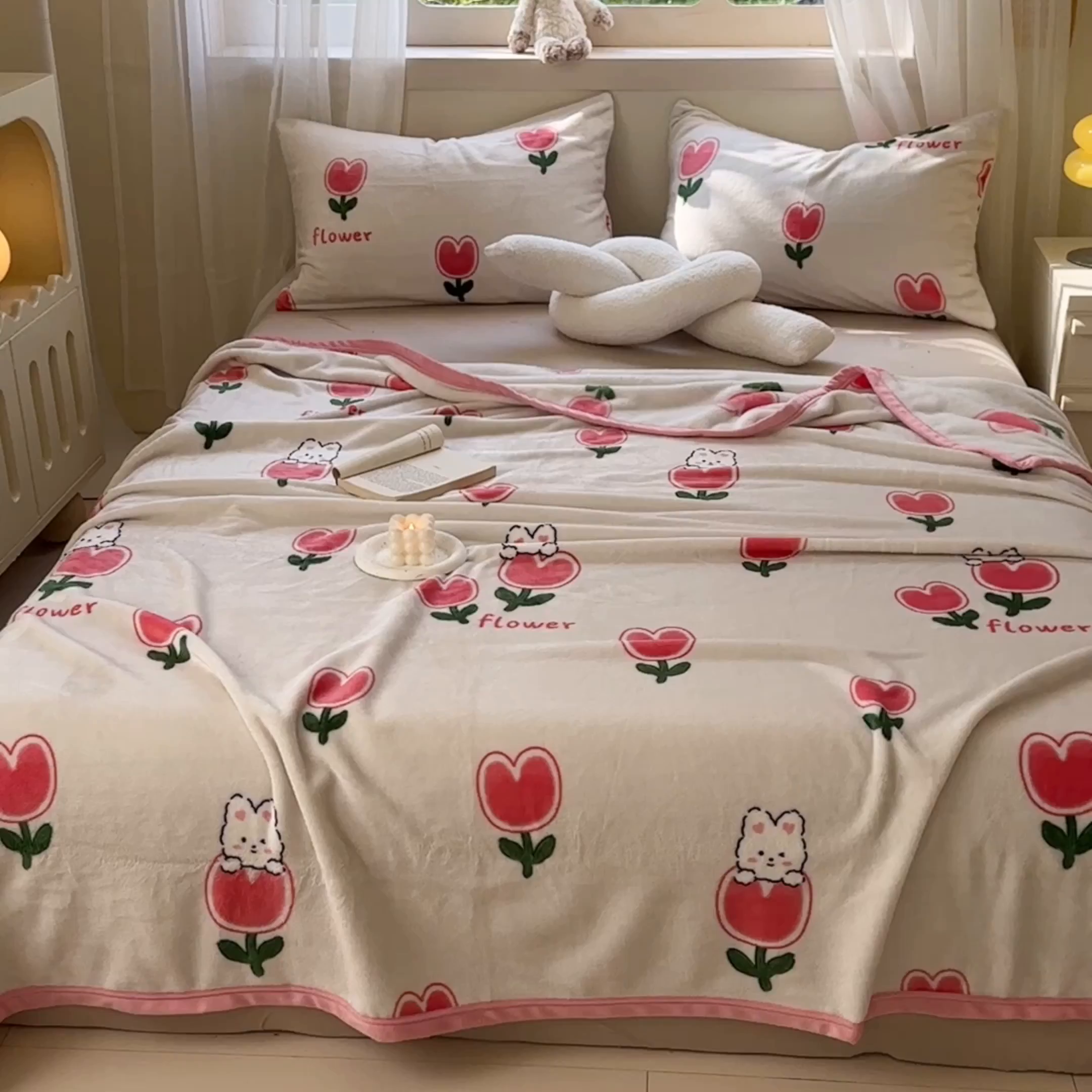 91家纺网 家纺一手货源 找家纺 宅部落 2025新款牛奶绒毛毯毯子300克云貂绒盖毯系列-印花 郁金香小免