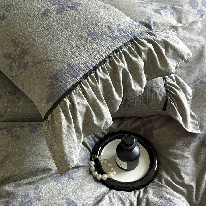 91家纺网 家纺一手货源 找家纺 春光里 2025新款高克重亚麻皱皱纱四件套 只此青绿