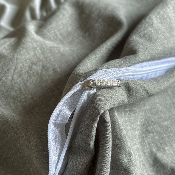 91家纺网 家纺一手货源 找家纺 春光里 2025新款高克重亚麻皱皱纱四件套 只此青绿