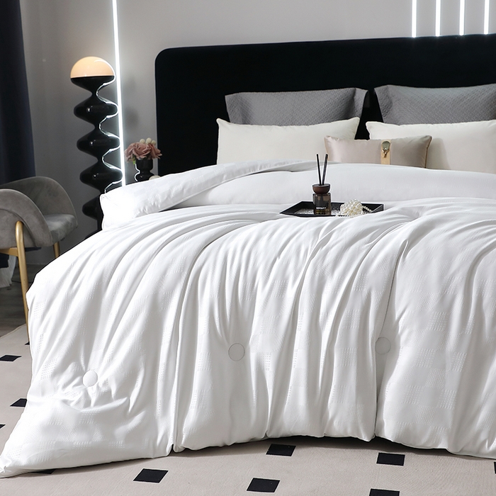 91家纺网 家纺一手货源 找家纺 锦绣家纺 2025新款蚕丝被 白色