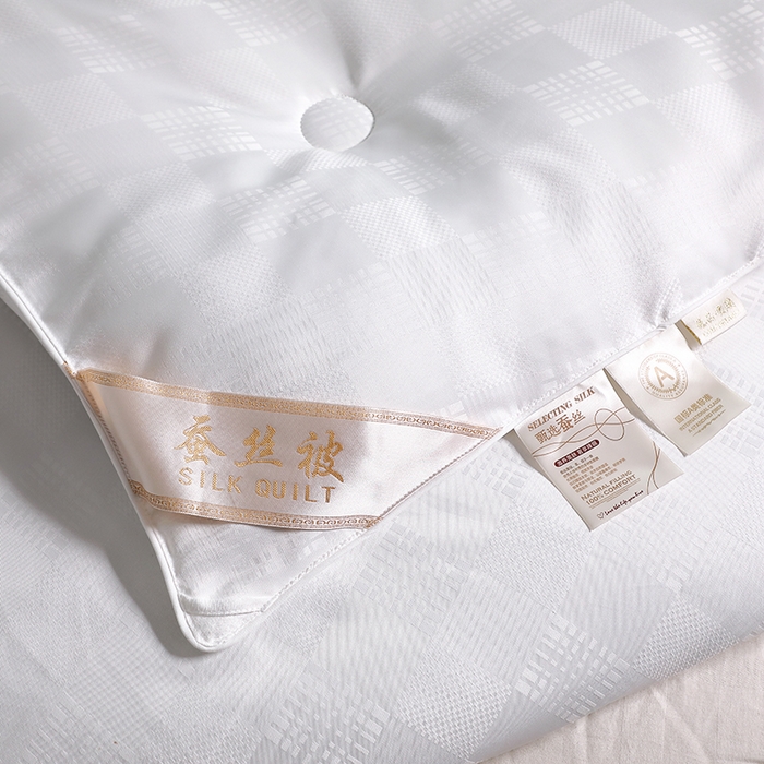 91家纺网 家纺一手货源 找家纺 锦绣家纺 2025新款蚕丝被 白色