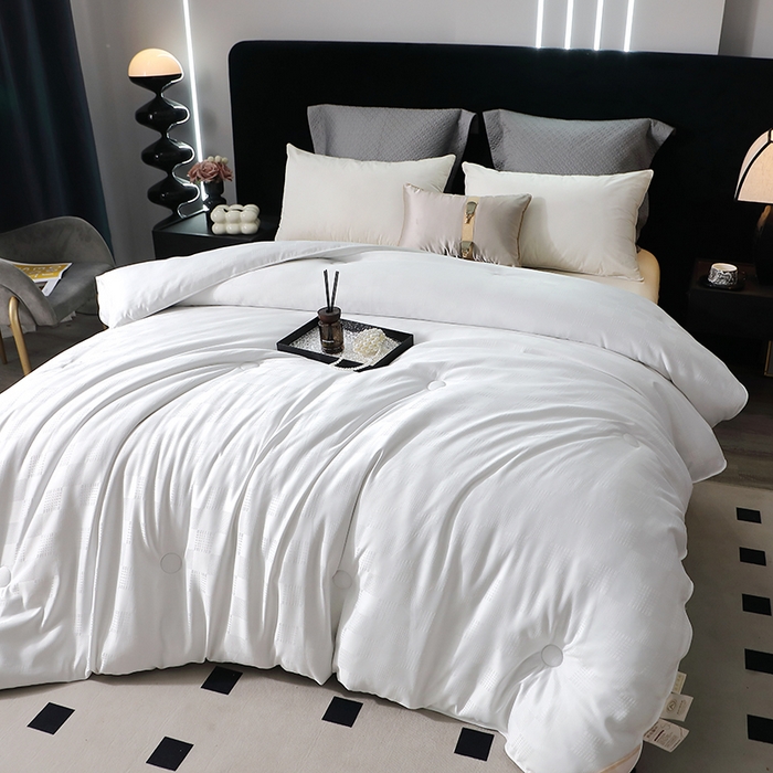 91家纺网 家纺一手货源 找家纺 锦绣家纺 2025新款蚕丝被 白色