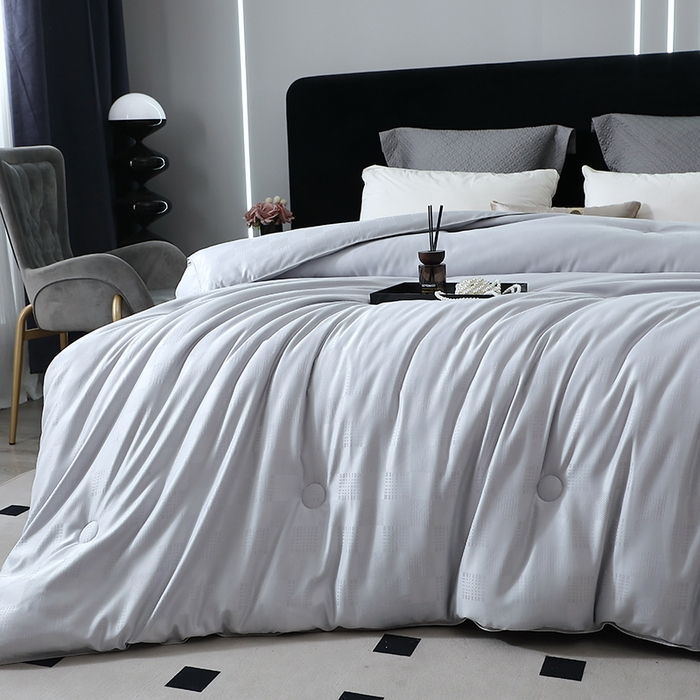 91家纺网 家纺一手货源 找家纺 锦绣家纺 2025新款蚕丝被 灰色