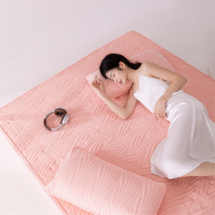 91家纺网 家纺一手货源 找家纺 北极情 2025新款A类原棉大豆夹棉床笠 粉玉