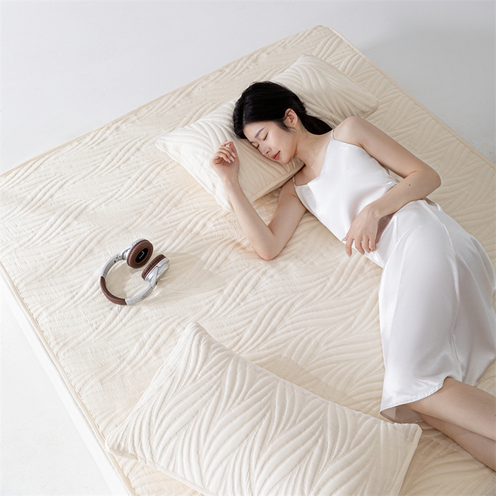 91家纺网 家纺一手货源 找家纺 北极情 2025新款A类原棉大豆夹棉床笠 奶白