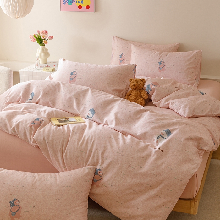 91家纺网 家纺一手货源 找家纺 爱思佳 2025新款加厚全棉磨毛单品套件系列-四件套 幸福熊AA