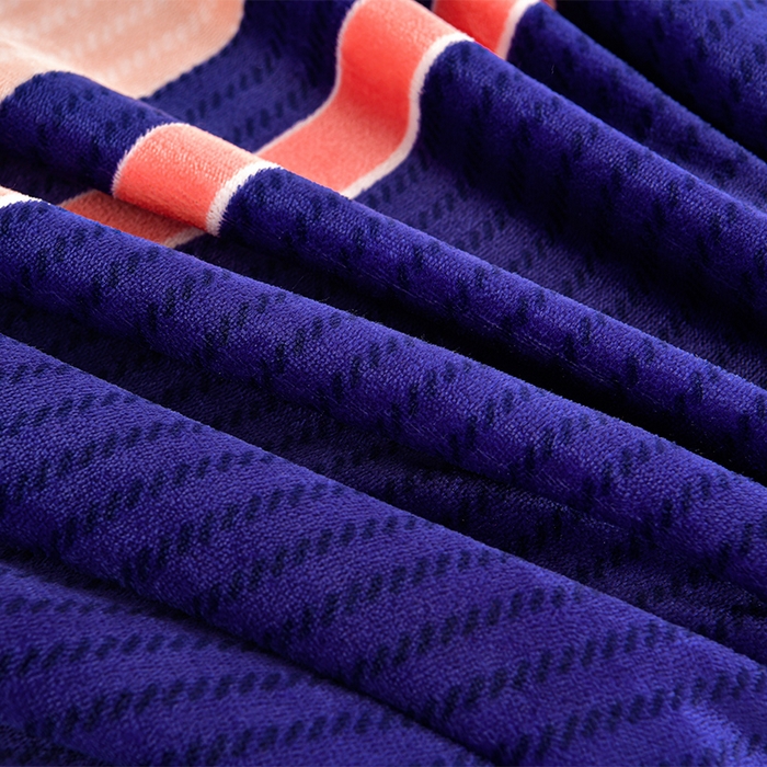 91家纺网 家纺一手货源 找家纺 硕喜 2025新款新8.5斤法莱绒四件套珊瑚牛奶金貂绒四件套床裙款 三生有杏