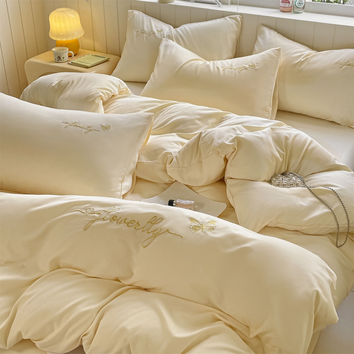 91家纺网 家纺一手货源 找家纺 （总）义博家纺 2025新款A类云朵刺绣四件套-蝴蝶