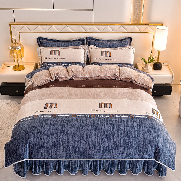 91家纺网 家纺一手货源 找家纺 硕喜 2025新款新8.5斤法莱绒四件套珊瑚牛奶金貂绒四件套床裙款 条纹密码