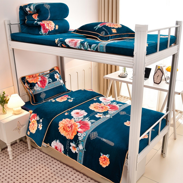 91家纺网 家纺一手货源 找家纺 硕喜 2025新款学生宿舍床系列牛奶绒学生三件套 花开富贵